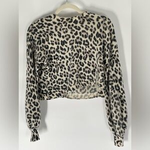 Alice + Olivia Black and Cream Leopard Crop Top
